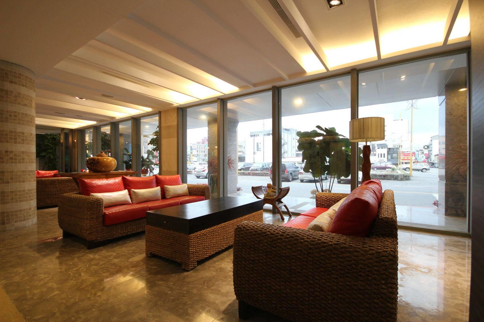 Fish Hotel Hualien Екстер'єр фото