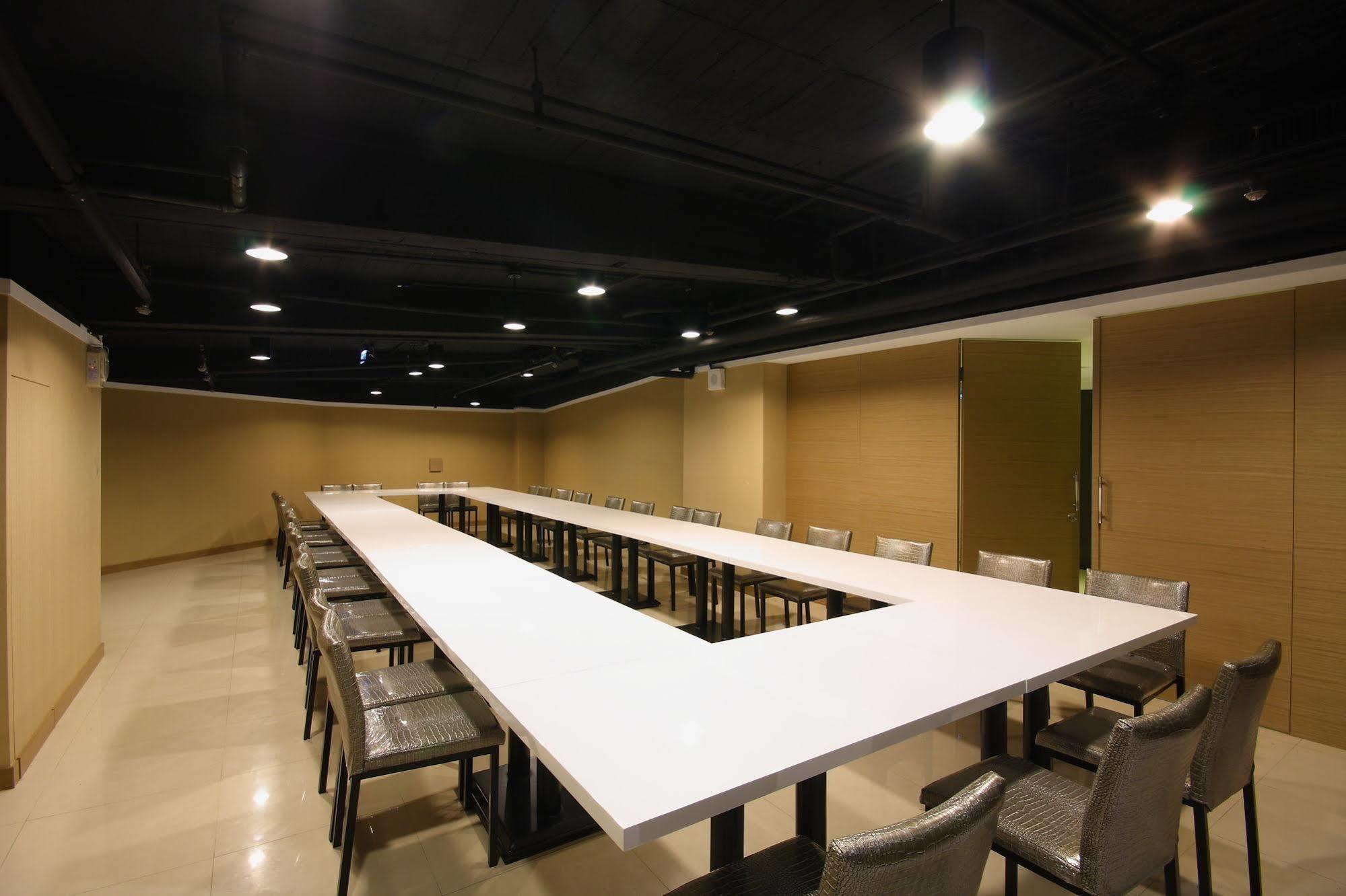 Fish Hotel Hualien Екстер'єр фото