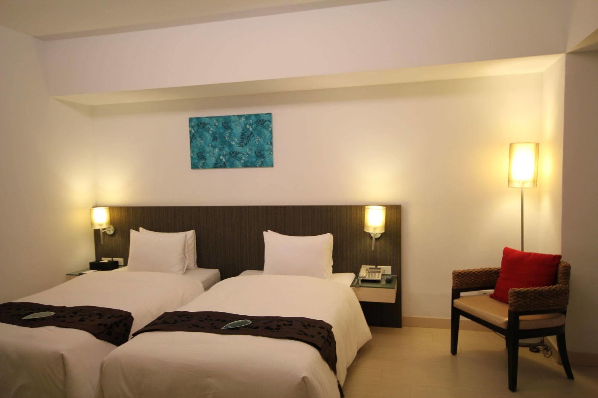 Fish Hotel Hualien Екстер'єр фото